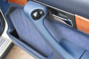 BMW 740i 1992 года  (UK)